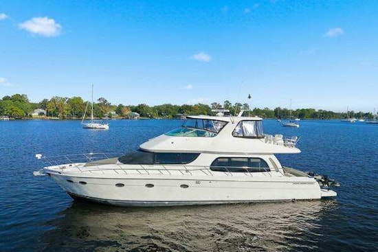Carver Voyager Yacht For Sale