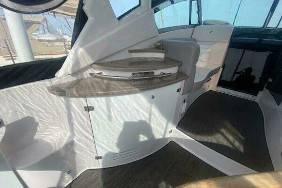 Four Winns 355 Vista Yacht For Sale