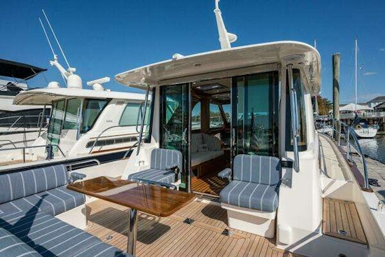 Sabre Salon Express Yacht For Sale