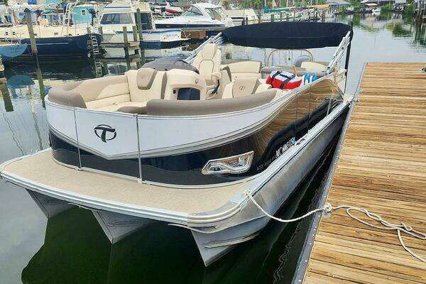 【美品】MOMENT TAHOE 178cm ツアービンシール チューンナップ済 2022 Tahoe LTZ 2285 ENT Tritoon 23' Yacht For Sale | Seattle Yachts