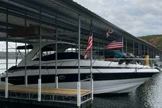 Crownline 340 CR Yacht For Sale