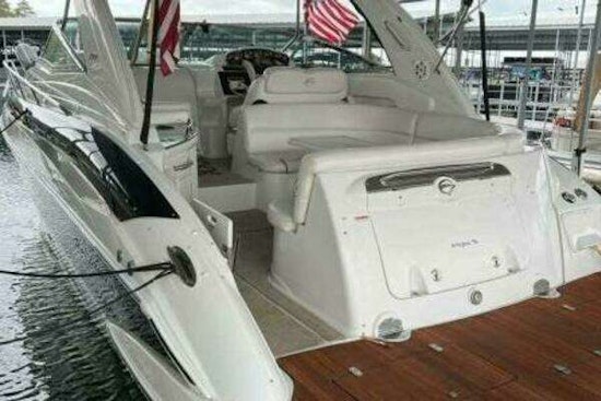 Crownline 340 CR Yacht For Sale