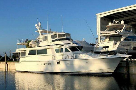 Hatteras 62 Cockpit Motor Yacht Yacht For Sale