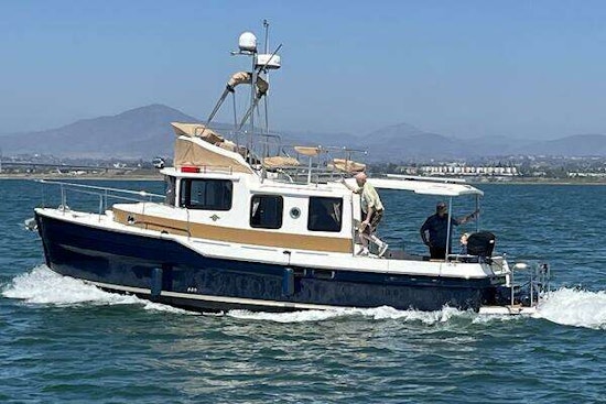 Ranger Tugs R-31 CB Yacht For Sale