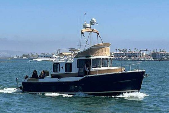 Ranger Tugs R-31 CB Yacht For Sale