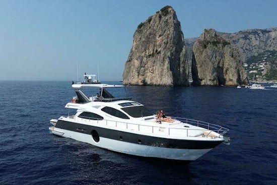Aicon 64 Yacht For Sale