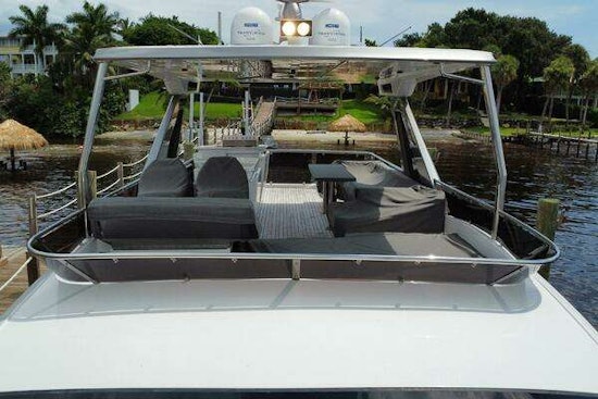 Aicon 66 Vivere Yacht For Sale