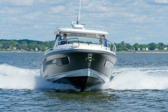Nimbus W11 Yacht For Sale