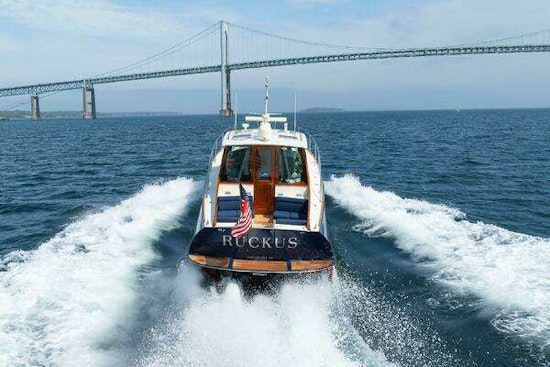 Hinckley Talaria 44 MY Yacht For Sale