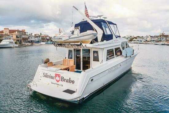 Navigator 53 Classic Yacht For Sale