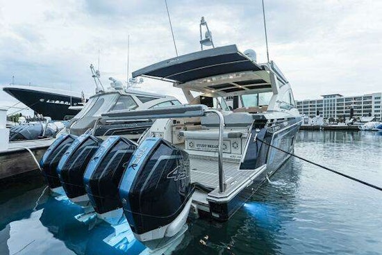 Formula 430 Super Sport Crossover Yacht For Sale