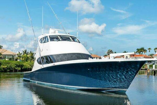 Hatteras GT63 Yacht For Sale