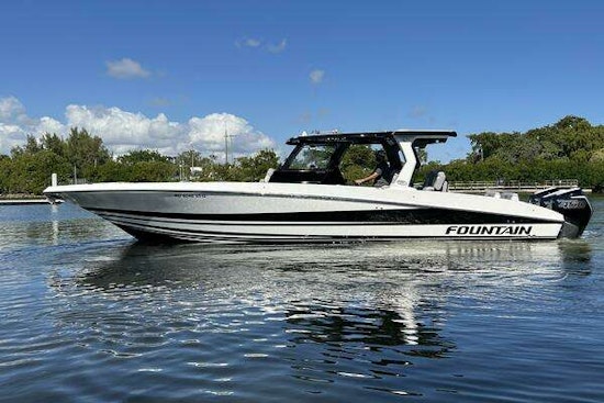 Fountain  Yacht For Sale