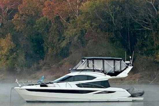 Galeon 420 Yacht For Sale