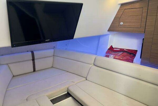 Boston Whaler  Yacht For Sale