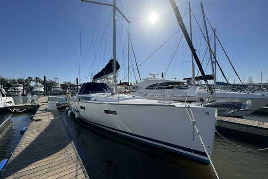Beneteau Oceanis 45 Yacht For Sale