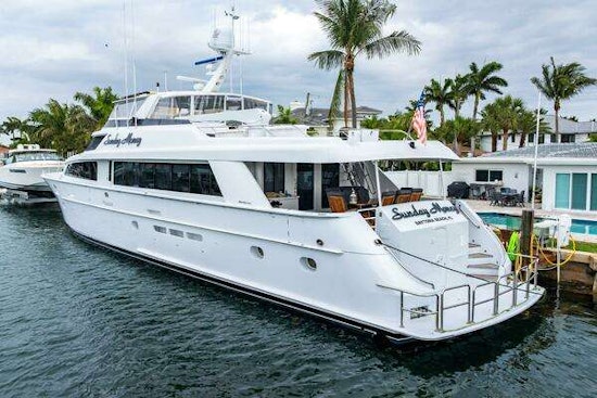 Hatteras 100 Motor Yacht Yacht For Sale