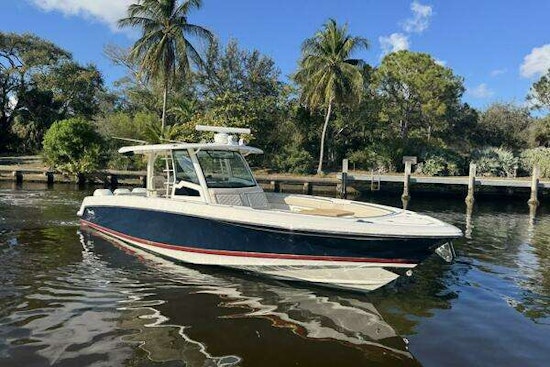 Boston Whaler 380 Outrage Yacht For Sale