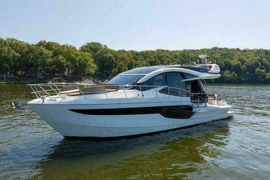 Galeon 510 Sky Yacht For Sale