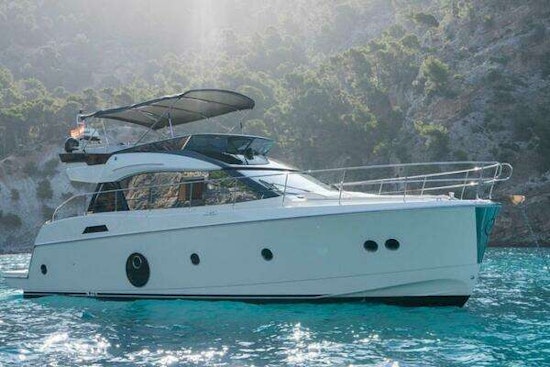 Beneteau MC5 Yacht For Sale