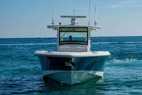 Boston Whaler  Yacht For Sale