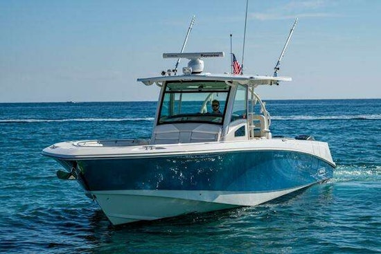 Boston Whaler  Yacht For Sale