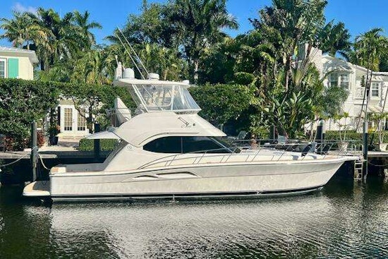 Riviera 42 Flybridge Yacht For Sale