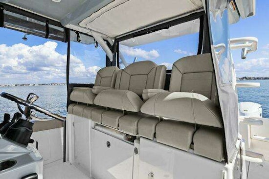 Pursuit S 368 Yacht For Sale