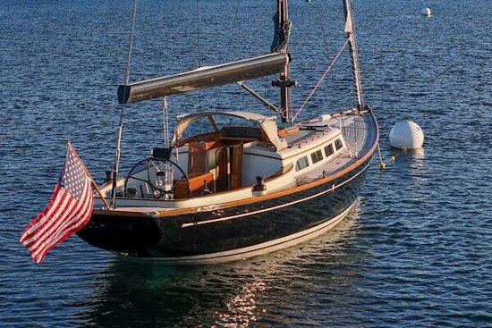 Morris M42x Yacht For Sale