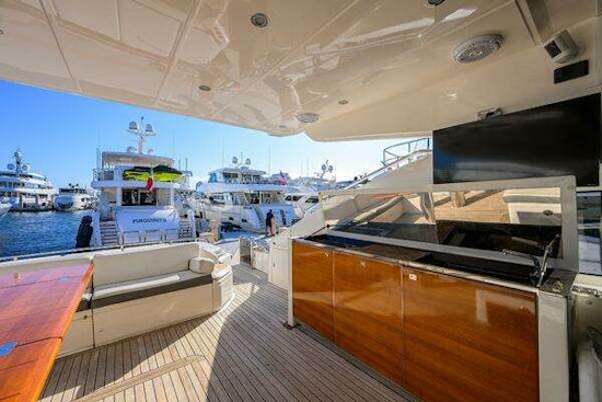 Princess V72 Express Yacht Yacht For Sale