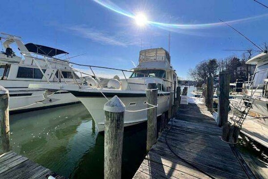 Hatteras 58 MY Yacht For Sale