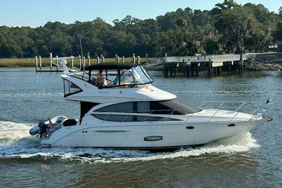 Meridian 391 Sedan Yacht For Sale