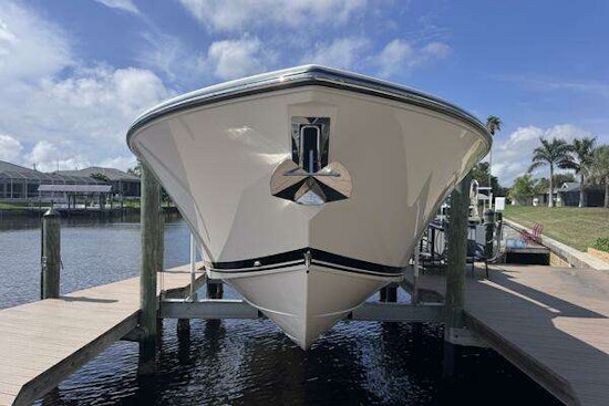 Pursuit 325 DC Yacht For Sale