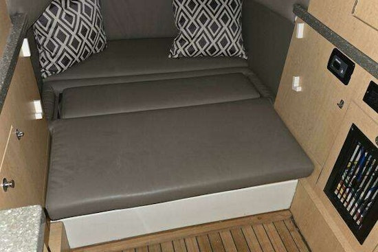 HCB 42 Siesta Yacht For Sale