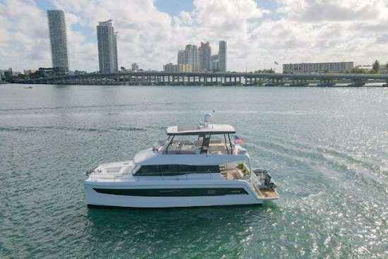 Fountaine Pajot MY6 Yacht For Sale