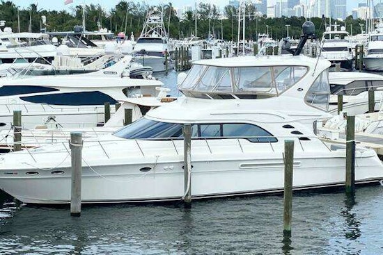 Sea Ray 560 Sedan Bridge Yacht For Sale