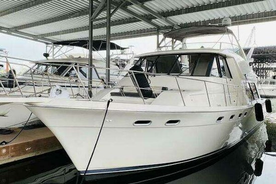 Bayliner  Yacht For Sale