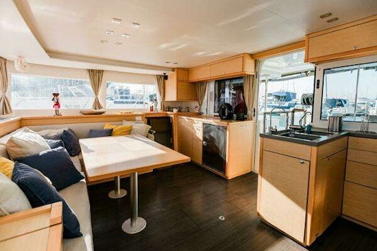 Lagoon 450-F Yacht For Sale