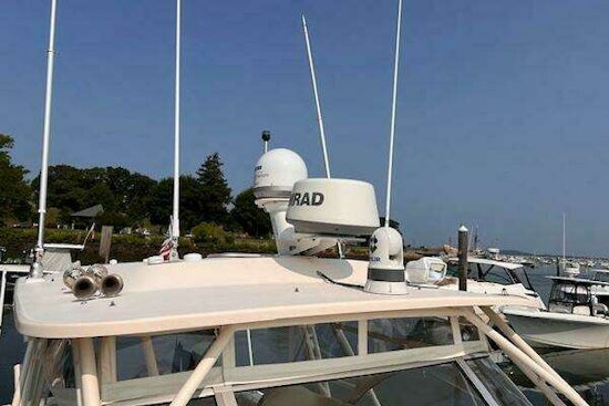 Grady-White 330 Express Yacht For Sale