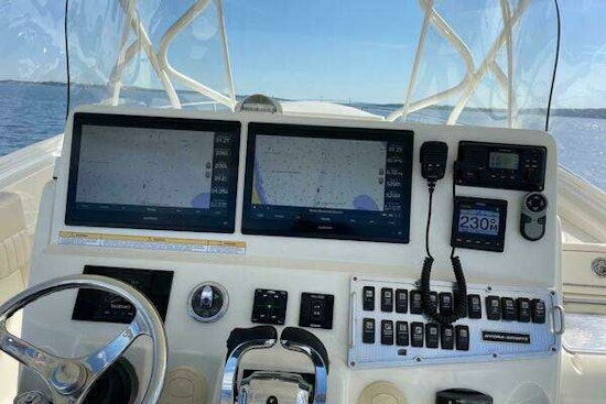 Hydra-Sports 3600 VX Yacht For Sale