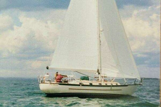 Pacific Seacraft 40 Yacht For Sale
