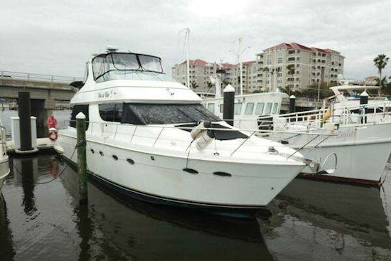 Carver 530 Voyager Pilothouse Yacht For Sale