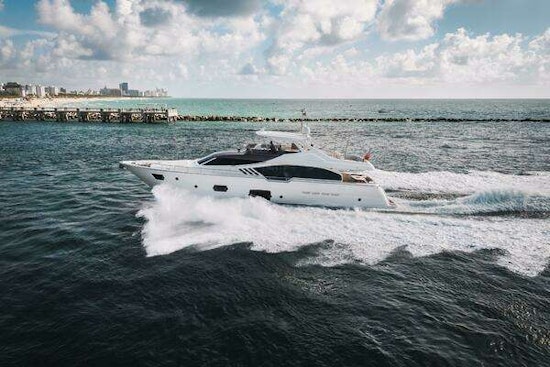 Ferretti Yachts 870 Yacht For Sale
