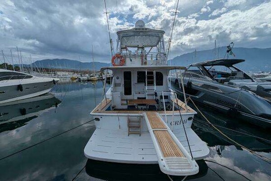 Hatteras 50' convertible Yacht For Sale