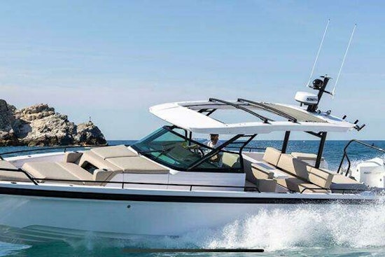 Axopar 37ST Yacht For Sale