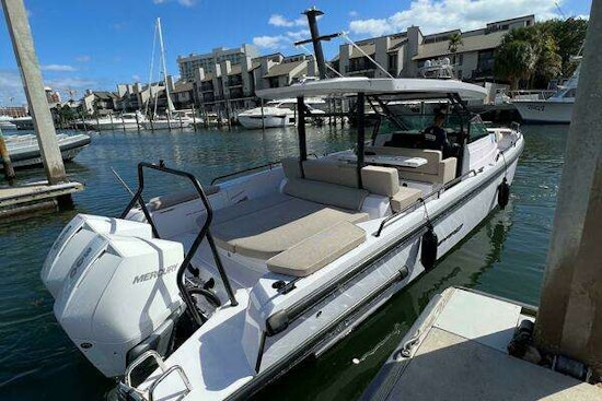 Axopar 37ST Yacht For Sale