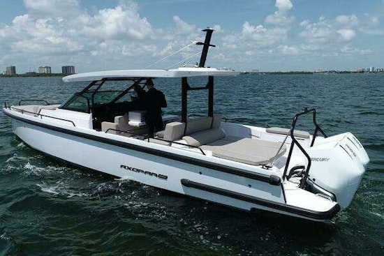 Axopar 37ST Yacht For Sale