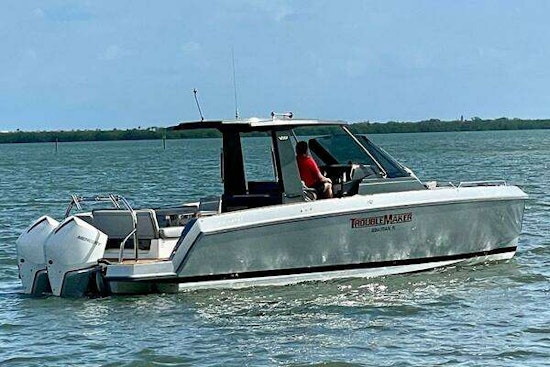 Schaefer V33 Yacht For Sale