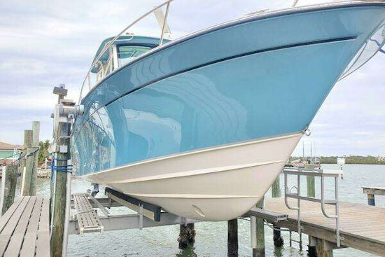 Grady-White 330 Express Yacht For Sale