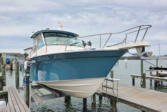 Grady-White 330 Express Yacht For Sale
